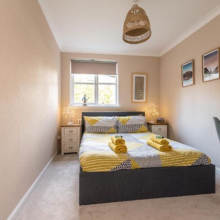 Cosy Roseburn Apartment, Edinburgh - 2 Bedrooms, Free Parking ภายนอก รูปภาพ