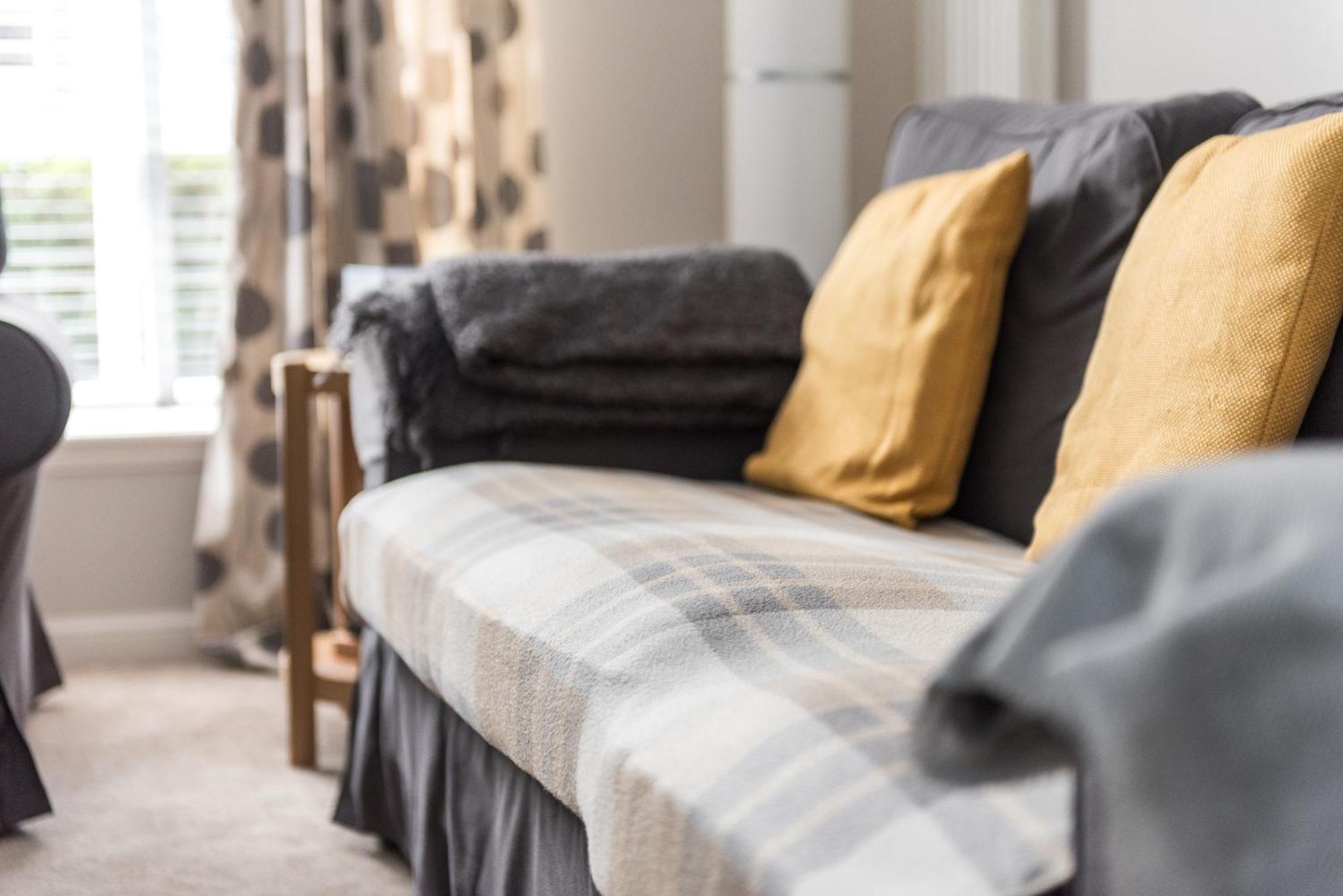 Cosy Roseburn Apartment, Edinburgh - 2 Bedrooms, Free Parking ภายนอก รูปภาพ