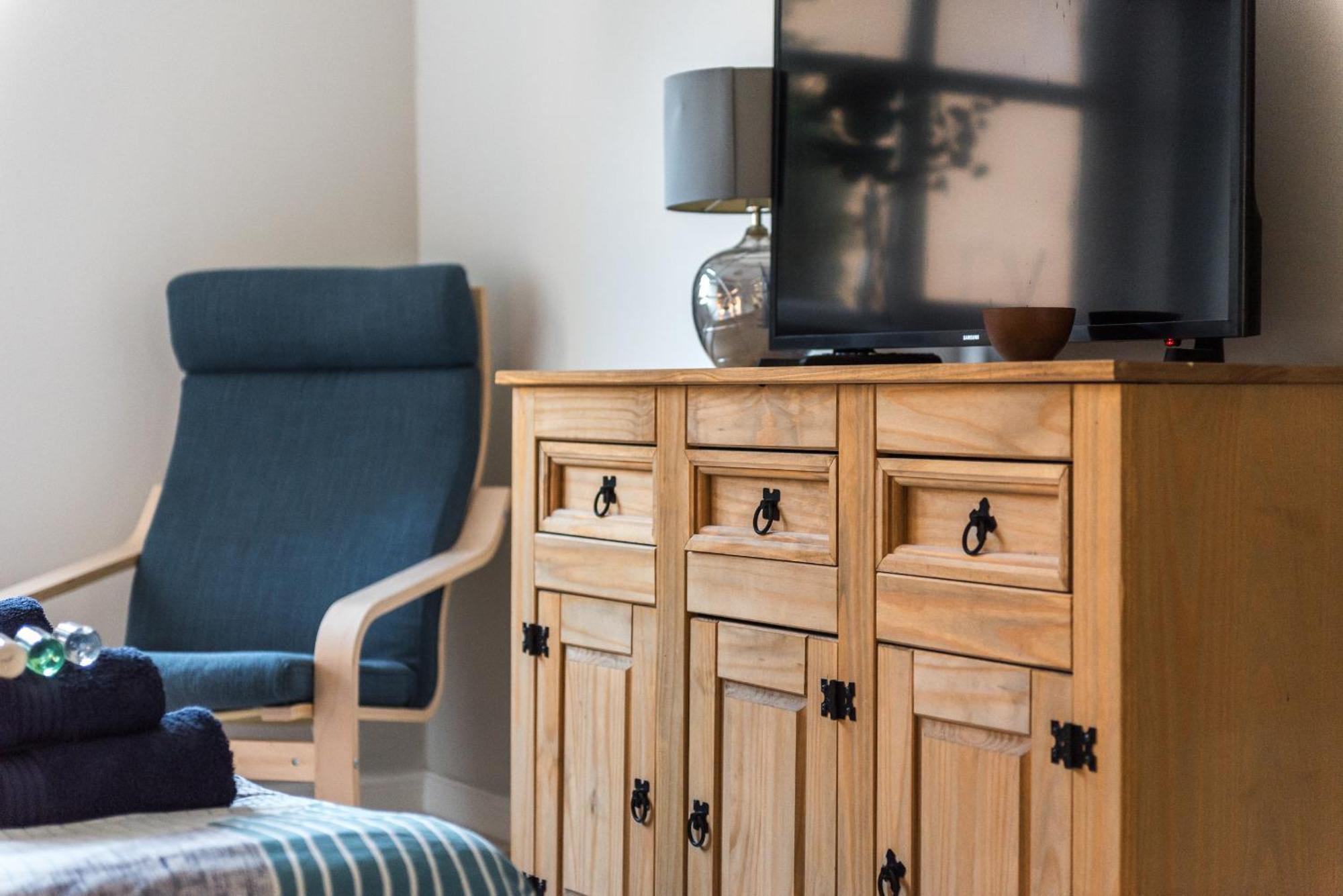 Cosy Roseburn Apartment, Edinburgh - 2 Bedrooms, Free Parking ภายนอก รูปภาพ