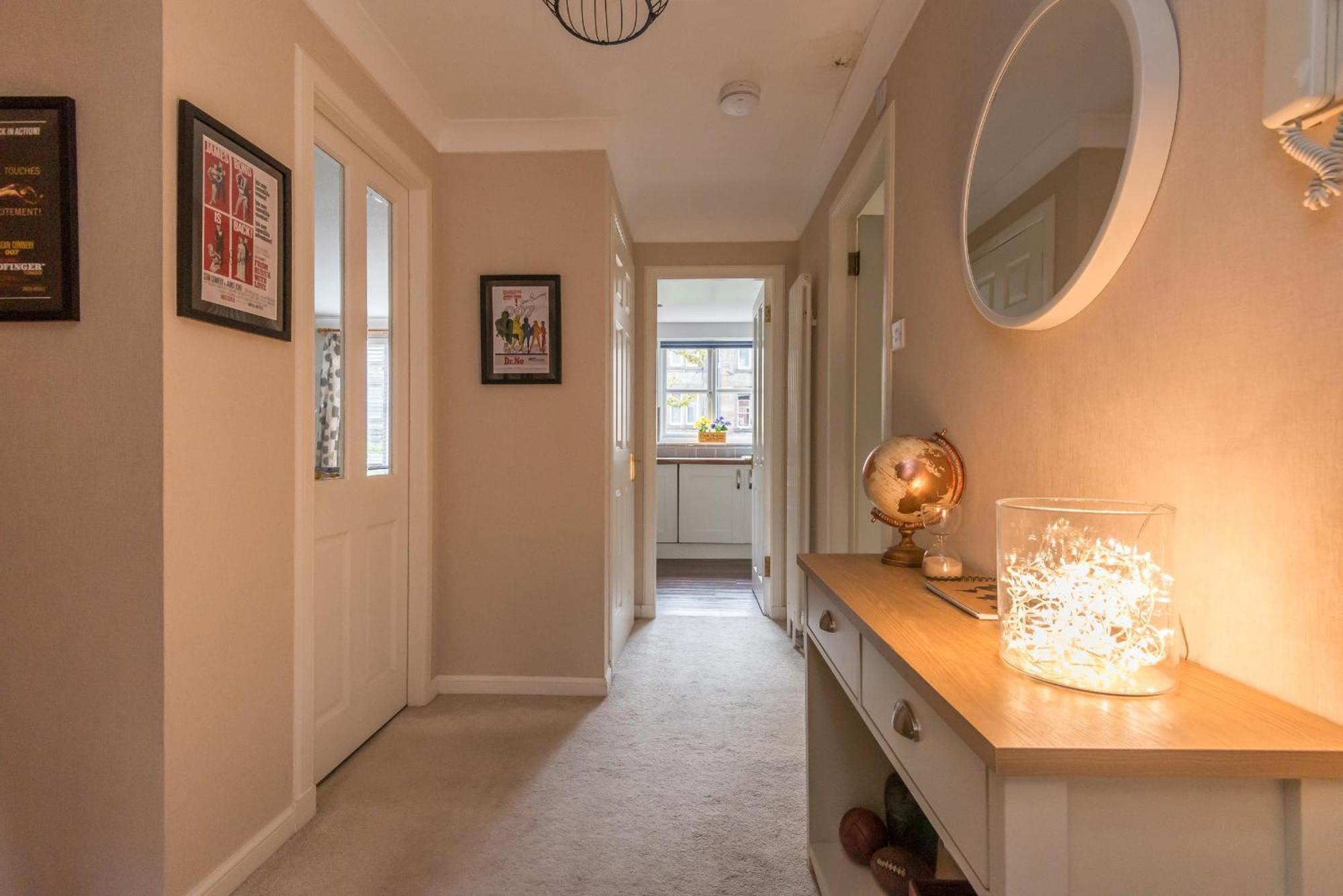 Cosy Roseburn Apartment, Edinburgh - 2 Bedrooms, Free Parking ภายนอก รูปภาพ