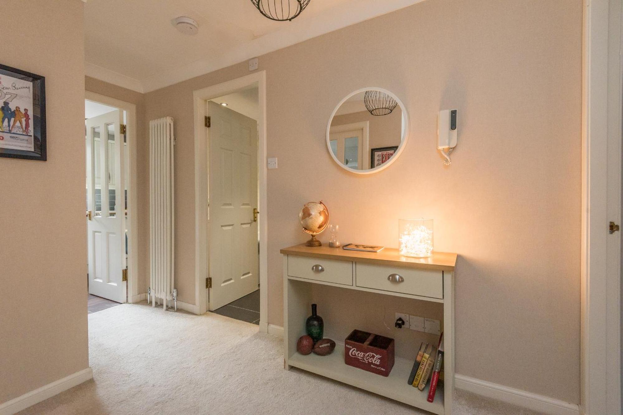 Cosy Roseburn Apartment, Edinburgh - 2 Bedrooms, Free Parking ภายนอก รูปภาพ